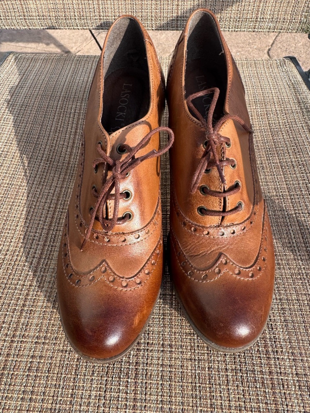 Lasocki genuine leather oxford heels.
